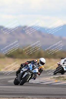 media/Nov-16-2025-Race Pace (Sun) [[8c5fa54630]]/Non Verified Riders (1st 20 Minutes)/5-Turn 15 (110pm)/